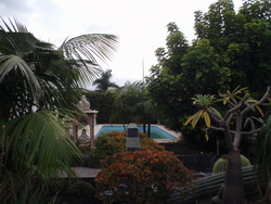 Fantástico chalet con jardin y piscina en el Puerto d ela Cruz.