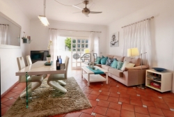 Adeje: Fancy Villa with 4 Bedrooms, Separate Apartment and Pool in Scenic Location of Los Menores