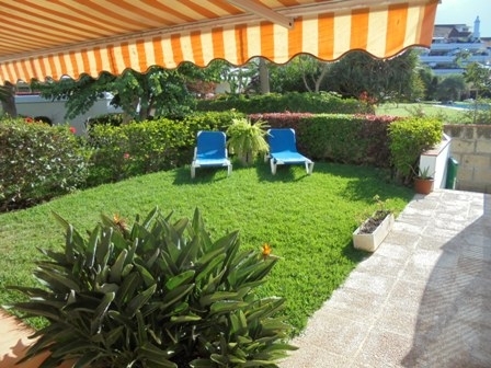 Fantastic sunny and quiet studio with terrace, garden and pool.